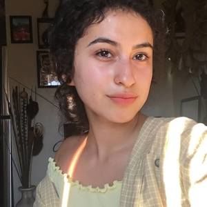 Meet your Posher, Cassandra